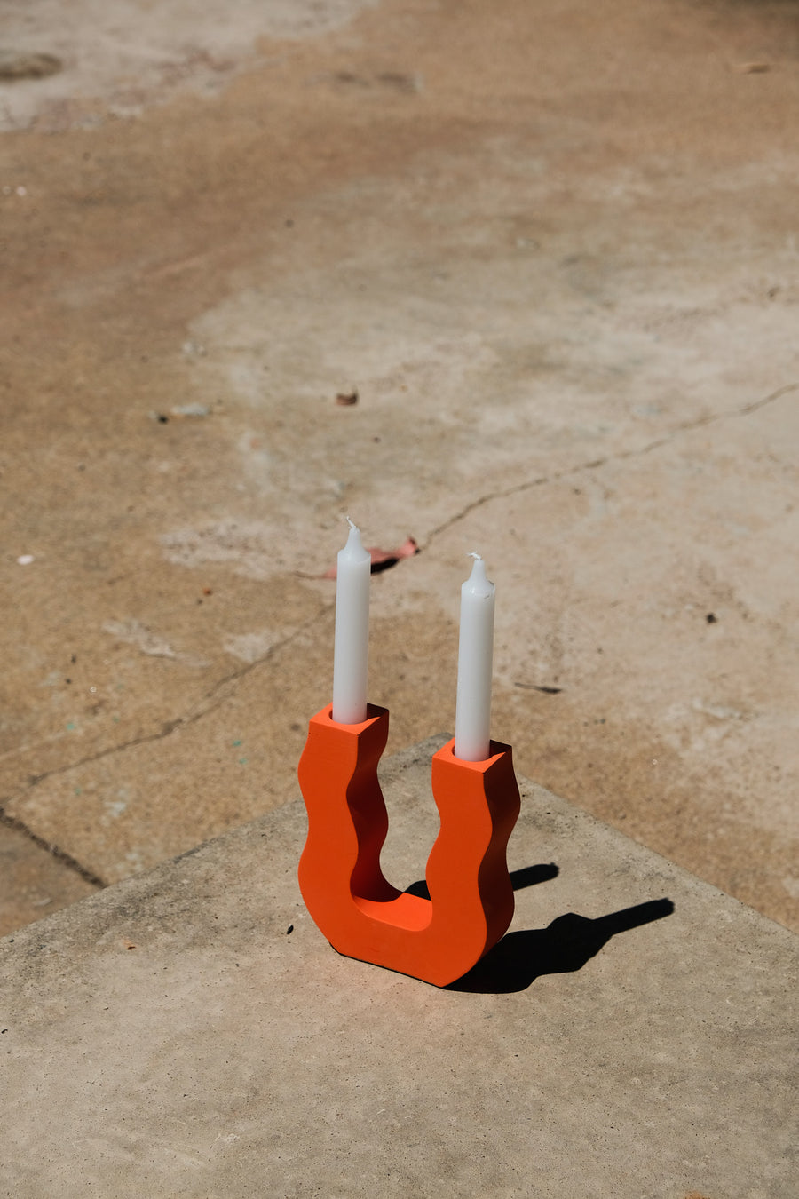 Wavy U-Shaped Candle Holder