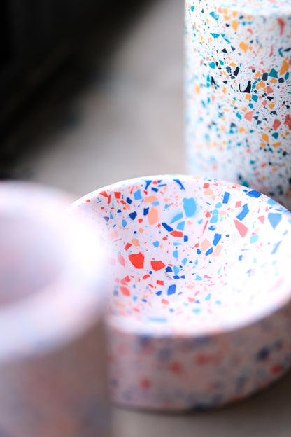 Alkaline terrazzo resin trinket bowl – Confetti – detail terrazzo texture