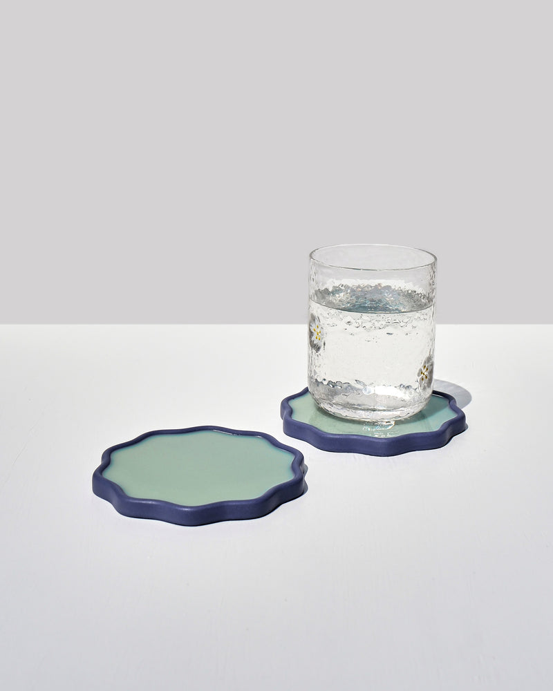 Alkaline Wavy colourful resin drink coaster – Blueberry – set of 2 styled