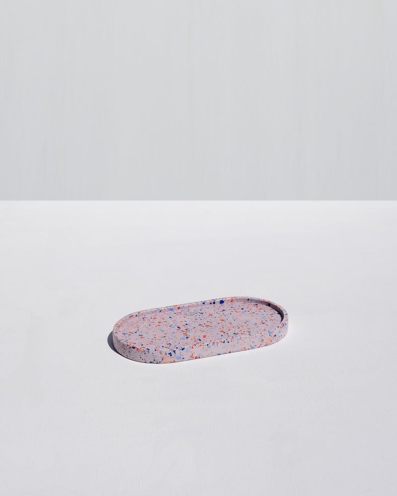 Alkaline oval terrazzo resin tray – Confetti – top view