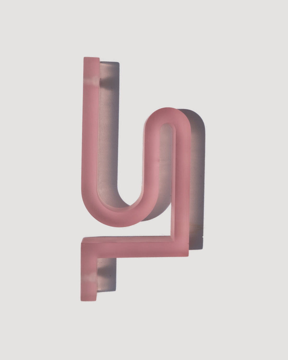 Alkaline Traces frosted resin wall hook – Pink